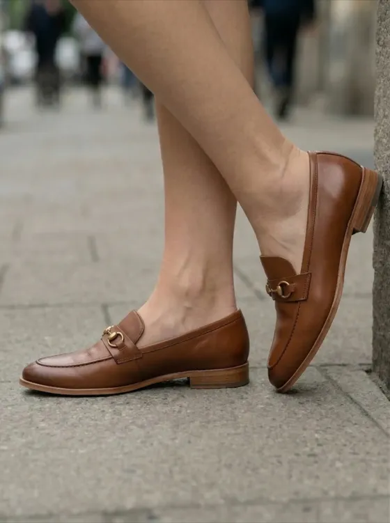 Try on shoes virtually with AI-powered shoe fitting result